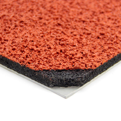 IAAF одобрила прочную устойчивую к погодным условиям 13-25 мм проницаемую резиновую трассу для клубов и тренировочных спортивных полей